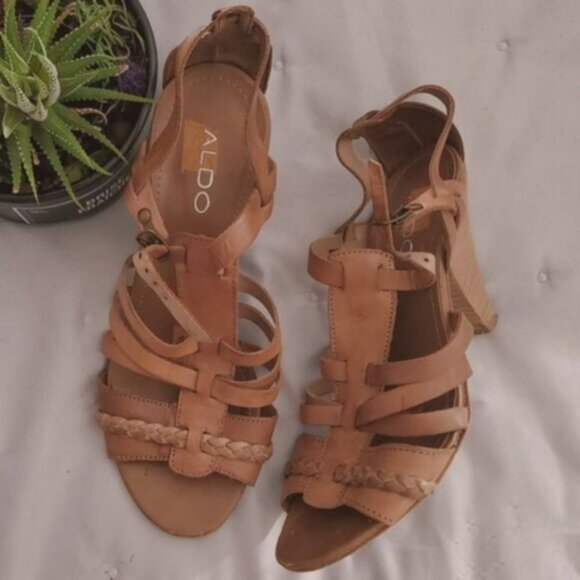 Aldo Fine leather Strappy Sandals with triangle heel- 38EURO (8.5US) - Picture 2 of 16